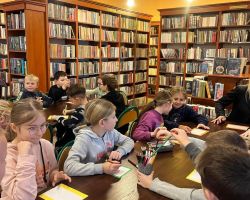 wizyta-gminna-biblioteka-Radłów (5)